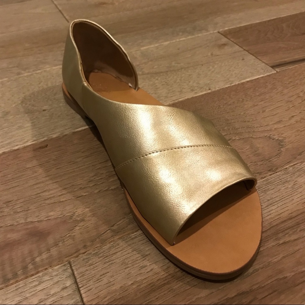 NWT Universal Thread Asymmetrical Slide Sandals - Picture 5 of 7
